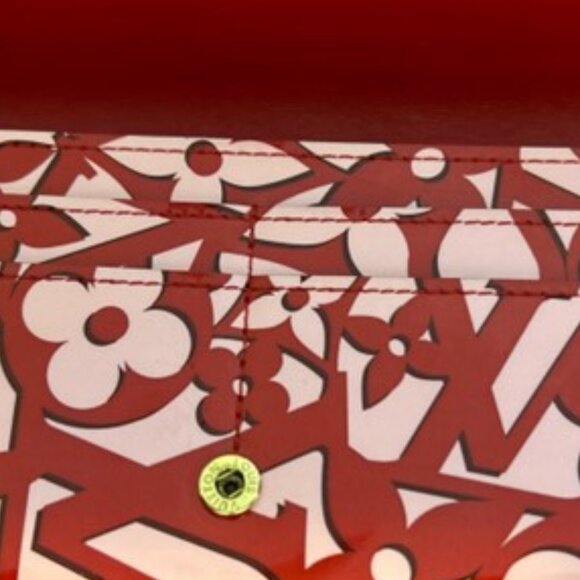 LOUIS VUITTON LV Portefeuille Sarah Long Wallet Vernis Sweet Monogram Red - Picture 10 of 10